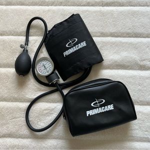 Primacare DS-9193 Aneroid Sphygmomanometer Blood Pressure Kit - Adult